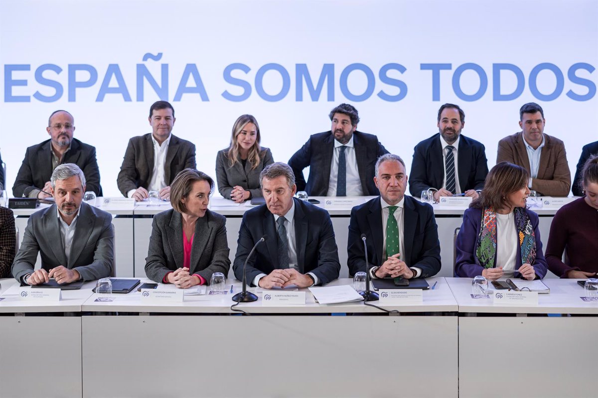 Feijóo activa este lunes la maquinaria electoral del PP con la aprobación de su congreso, que buscará una foto de unidad