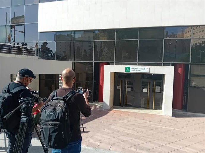 Edificio judicial de la Caleta.