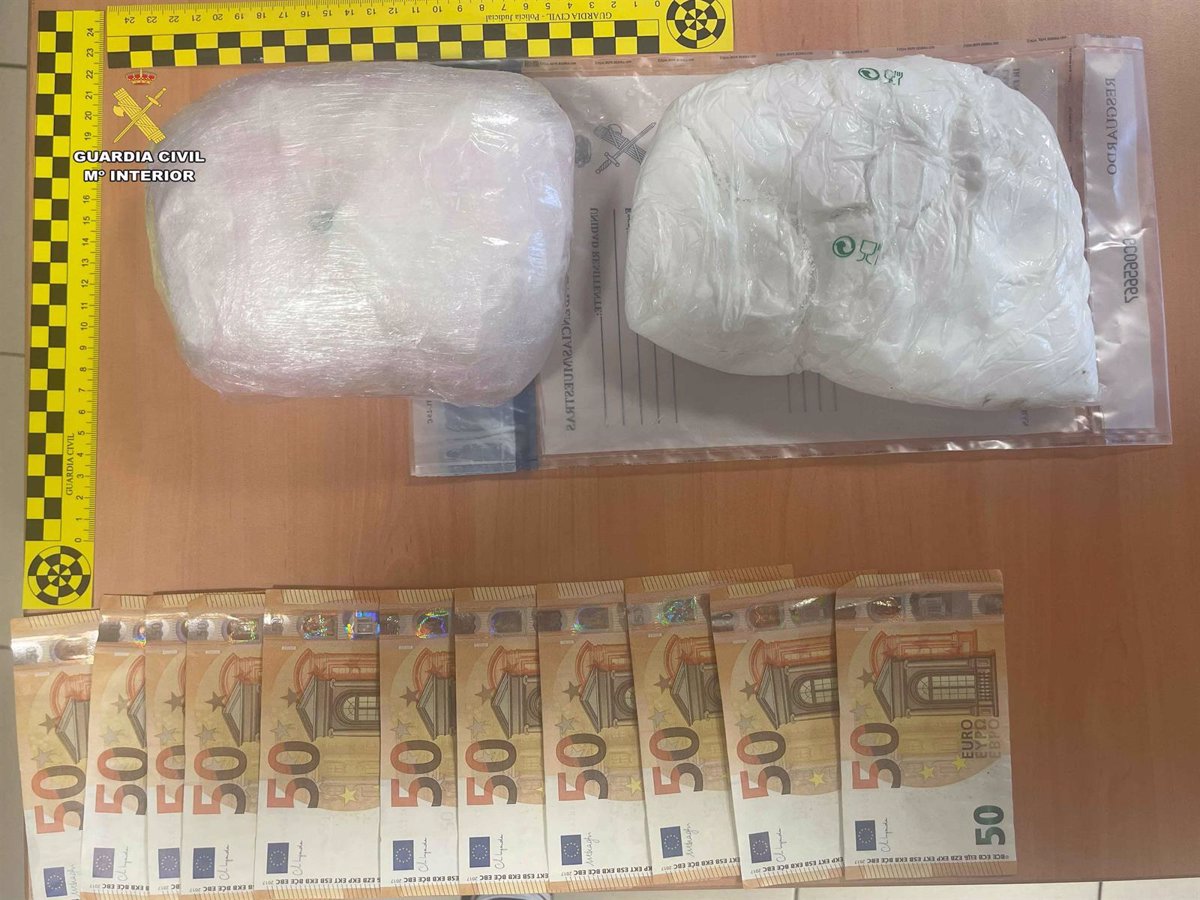 La Guardia Civil desarticula una red de fabricación y distribución de speed con detenidos en Bizkaia y Álava