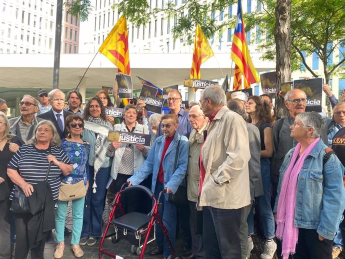 Blanca Serra arribant a la Ciutat de la Justícia 