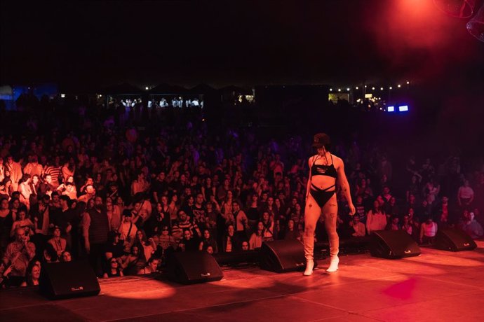 Concert de Villano Antillano en la 17a edició del festival Embassa't