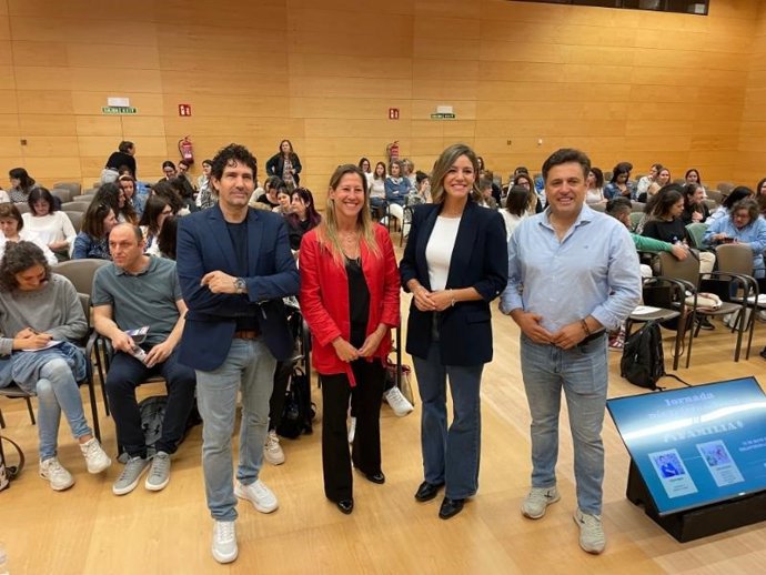 La directora general de Servicios Sociales e Instituto de la Igualdad, Marta Gómez, inaugura la Jornada ‘Día Internacional de la Familia 2025’ en La Rioja