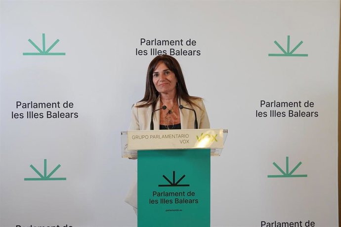 La portavoz de Vox en el Parlament balear, Manuela Cañadas.
