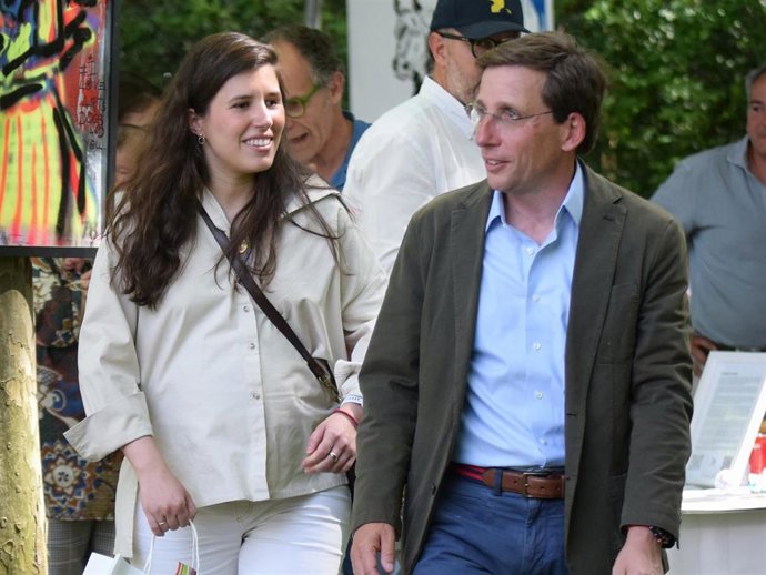 Teresa Urquijo y José Luis Martínez Almeida en el Global Champions Tour de hípica celebrado en el Club de Campo