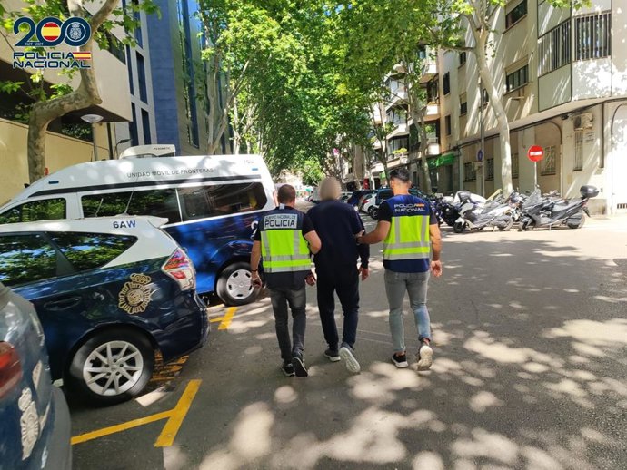 Detenido un hombre que se estaba descargando numerosos archivos pedófilos en Inca