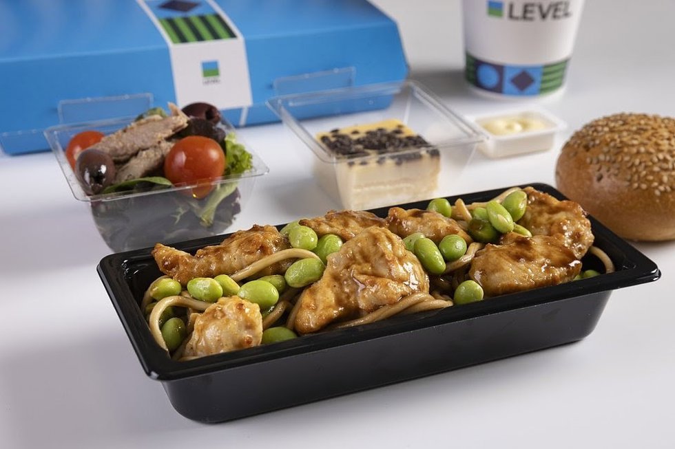 Level renueva su propuesta gastronómica a bordo y refuerza su apuesta por la personalización y sostenibilidad