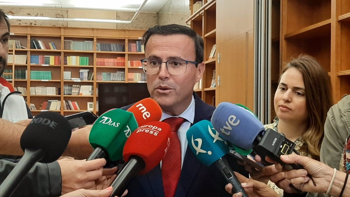 Gallardo reafirma que hay un  intento  de la ultraderecha y la derecha para  impedir  que esté en la Asamblea