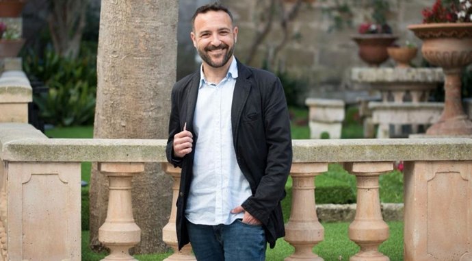 Fotografía de Miquel Mercadal, quien tomará el relevo de Bernat Casasnovas como concejal del PSOE de Ciutadella