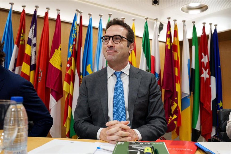El ministro de Economía, Carlos Cuerpo, durante el Consejo Interterritorial de Internacionalización, en la sede del Ministerio, a 19 de mayo de 2025, en Madrid (España). Durante el consejo, se ha presentado el nuevo Plan ICEX de Actuación en materia de 