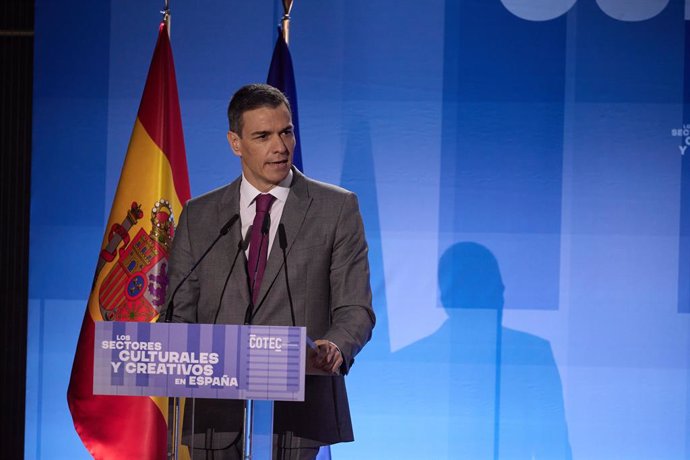 El presidente del Gobierno, Pedro Sánchez, durante la clausura del informe ‘Los sectores culturales y creativos en España. Análisis de su valor económico’, en el Museo del Traje, a 19 de mayo de 2025, en Madrid (España). El informe, realizado por la Funda
