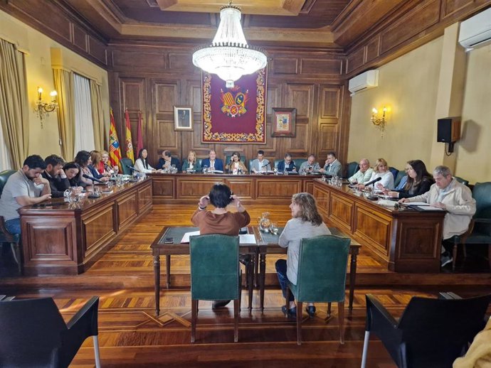 El  Consistorio turolense ha celebrado sesión plenaria extraordinaria.