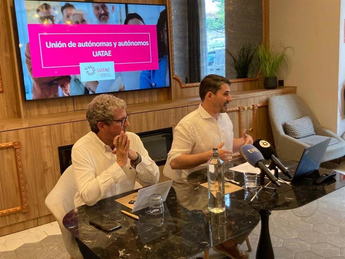 La Unió d'Associacions de Treballadors Autònoms i Emprenedors de la Comunitat Valenciana (UATAE) presenta a València un informe que analitza en profunditat la situació del col·lectiu de persones treballadores autònomes a la Comunitat