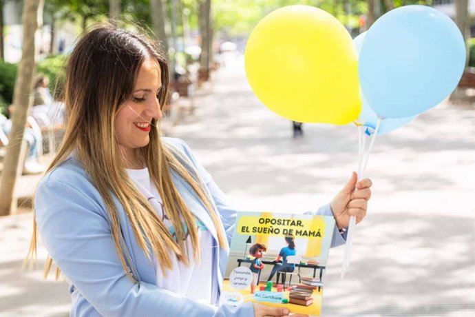 OposTime crea un cuento único para explicar a los hijos el reto diario de las madres opositoras