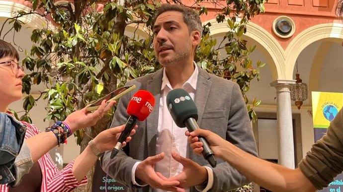 El concejal del PSOE en Granada Eduardo Castillo