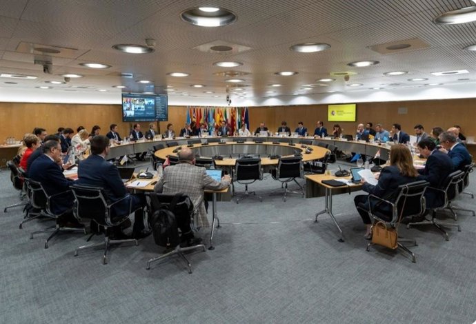 El Govern presenta las estrategias para mitigar el impacto de los aranceles en las empresas locales.