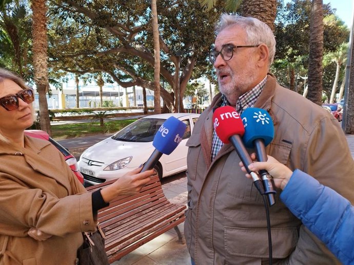 Archivo - El portavoz de la Mesa del Ferrocarril de la Provincia de Almería, José Carlos Tejada.