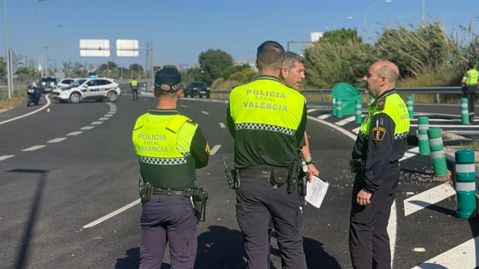 Dos morts en un accident de moto en la V-30 a València