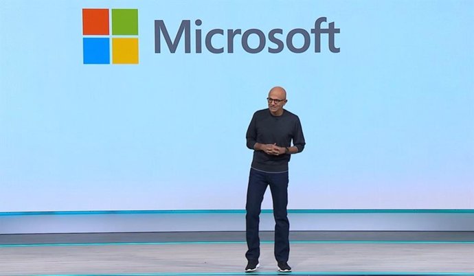 Satya Nadella, CEO da Microsoft, na conferência Microsoft Build 2025.