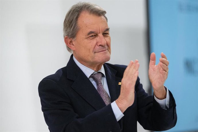 Archivo - El expresidente de la Generalitat de Cataluña, Artur Mas, durante el 10 aniversario del 9N, en el Parlament de Cataluña, a 19 de noviembre de 2024, en Barcelona, Catalunya (España).