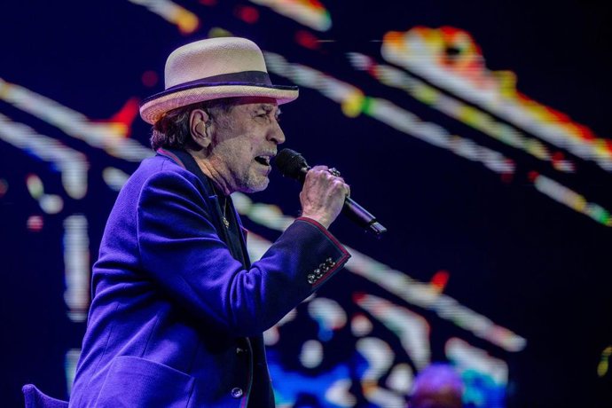 El cantautor Joaquín Sabina durante un concierto en el Movistar Arena, a 19 de mayo de 2025, en Madrid (España).