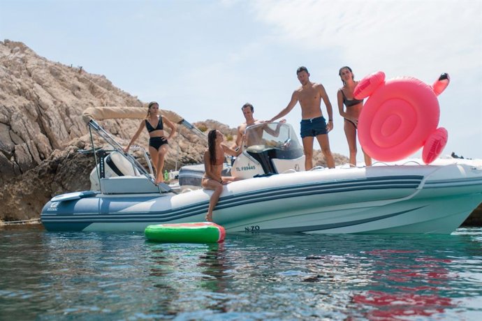 Seis consejos de Click&Boat para organizar fiestas en barco de forma responsable