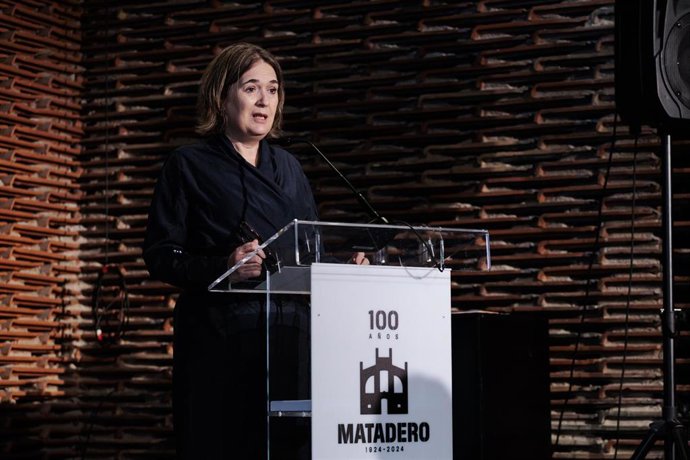 Archivo - La escritora, política y periodista española, Marta Rivera de la Cruz, durante un acto por el centenario de Matadero Madrid, a 18 de octubre de 2024, en Madrid (España). 
