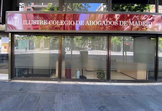 Archivo - Sede del Ilustre Colegio de Abogados de Madrid (ICAM), en cuyo Servicio de Orientación Jurídica (SOJ) se han generado un aluvión de consultas relacionadas con asuntos en materia laboral como ERTEs y despidos, así como por cuestiones de familia c