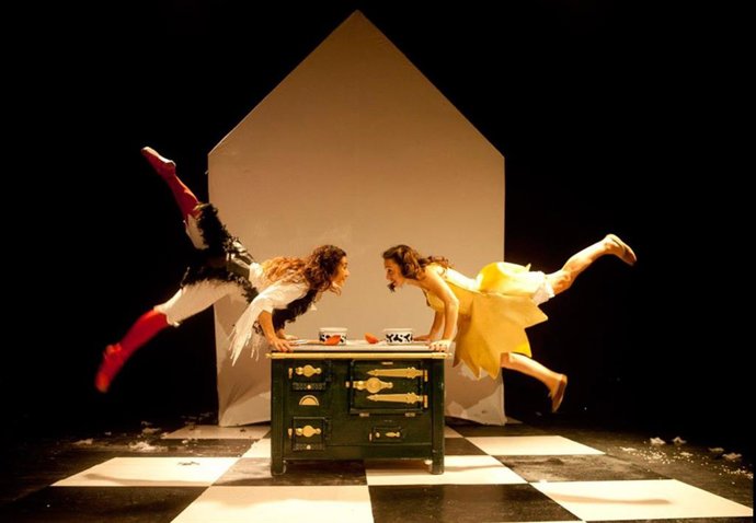 L'acomiada  la temporada amb "Dolç de Llet", una peça de teatre sensorial