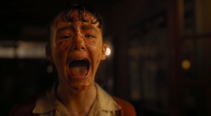 Pennywise regresa en el primer y espeluznante tráiler de It: Bienvenidos a Derry