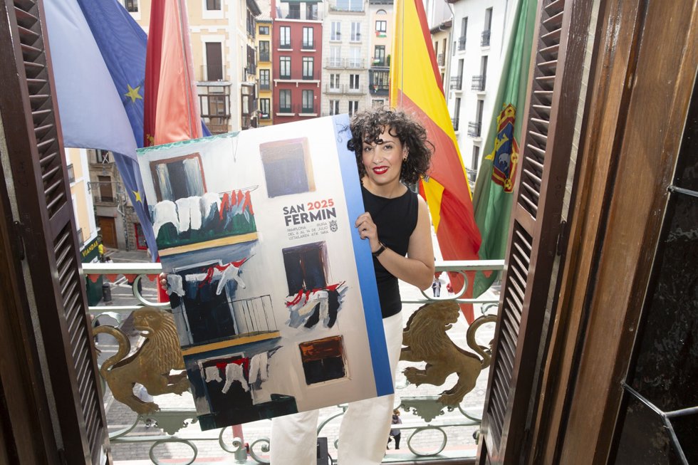 'Hogar pamplonica', de Sandra Nadal, cartel anunciador de los Sanfermines 2025