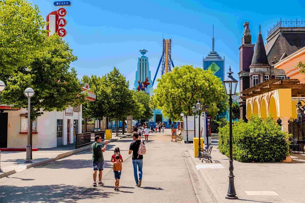 Parque Warner Madrid ha anunciado hoy sus grandes novedades para la temporada de verano de 2025,
