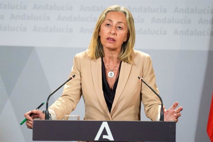 Archivo - La consejera de Salud y Consumo, Rocío Hernández.