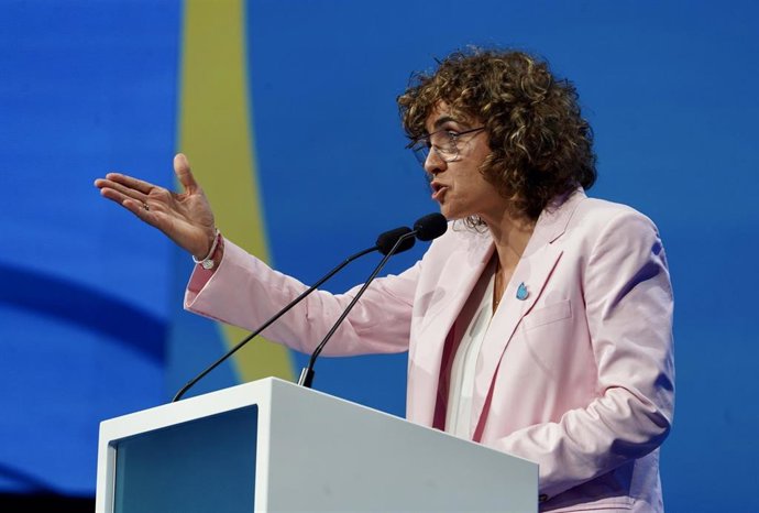 La jefa de la delegación española en el Grupo PPE, Dolors Montserrat, en la clausura del congreso del Partido Popular Europeo (PPE), a 30 de abril de 2025, en Valencia, Comunidad Valenciana (España).