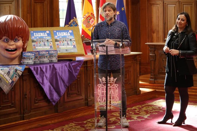 Presentación Feria Chica.