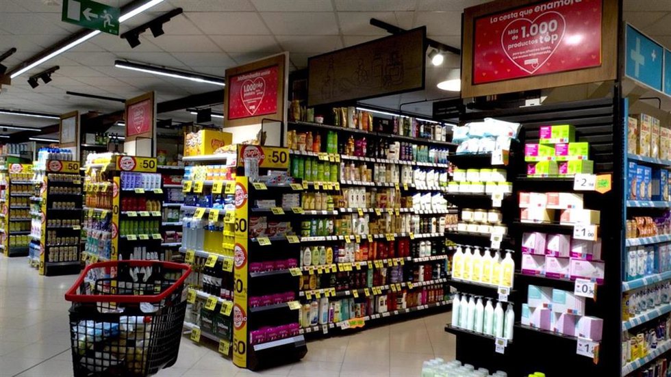 Archivo - Imagen de un supermercado  