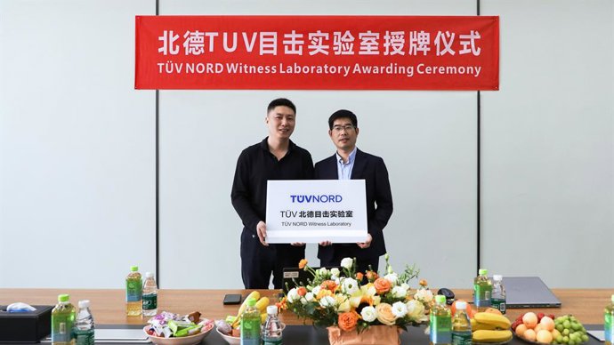 Https://Mma.Prnewswire.Com/Media/2690582/TU_V_NORD_Witness_Laboratory_Awarding_Ceremony.Jpg