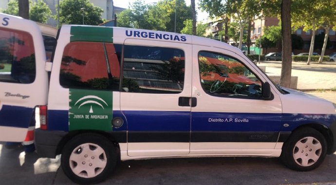 El Sindicato Médico critica una "infradotación de ambulancias SUAP" y la Junta señala "garantías asistenciales".