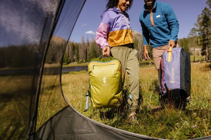 Cotopaxi aporta el color y el compromiso a la industria del outdoor.
