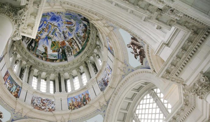 Pinturas de Francesc d'A.Galí en la sala de la cúpula del MNAC