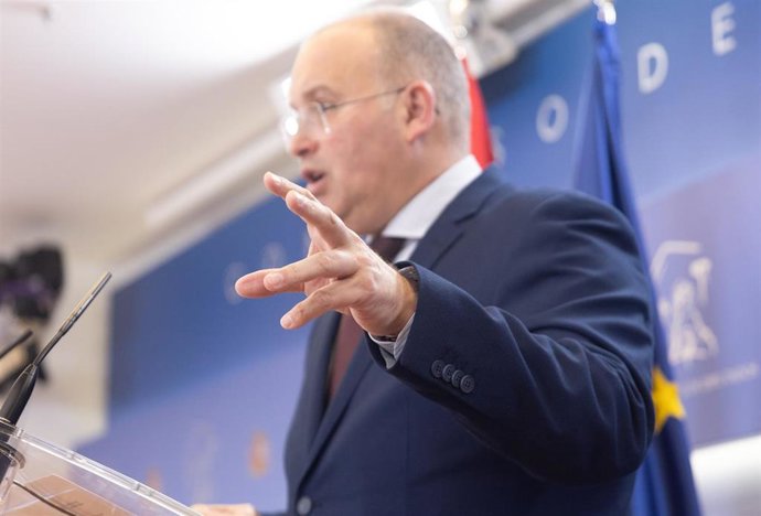 Archivo - El portavoz del PP en el Congreso de los Diputados, Miguel Tellado, durante una rueda de prensa 