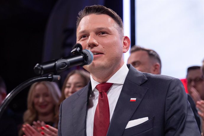 May 18, 2025, Warsaw, Warsaw, POLAND: 18.05.2025 WARSZAWA.PRESIDENTIAL ELECTION 2025.FAR-RIGHT CANDIDATE SLAWOMIR MENTZEN AT CAMPAIGN HEADQUARTERS SHORTLY AFTER THE RESULTS WERE ANNOUNCED. . SLAWOMIR MENTZEN.PHOTO:  ANTONI BYSZEWSKI/FOTONEWS / NEWSPIX.PL.