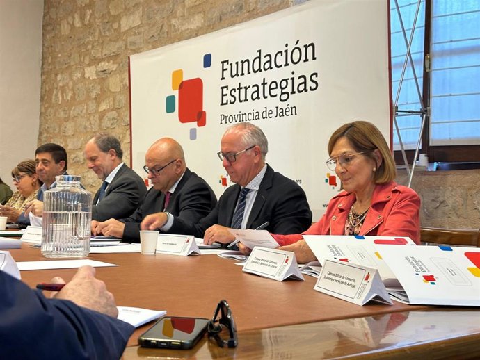 Reunión del patronato de la Fundación Estrategias.
