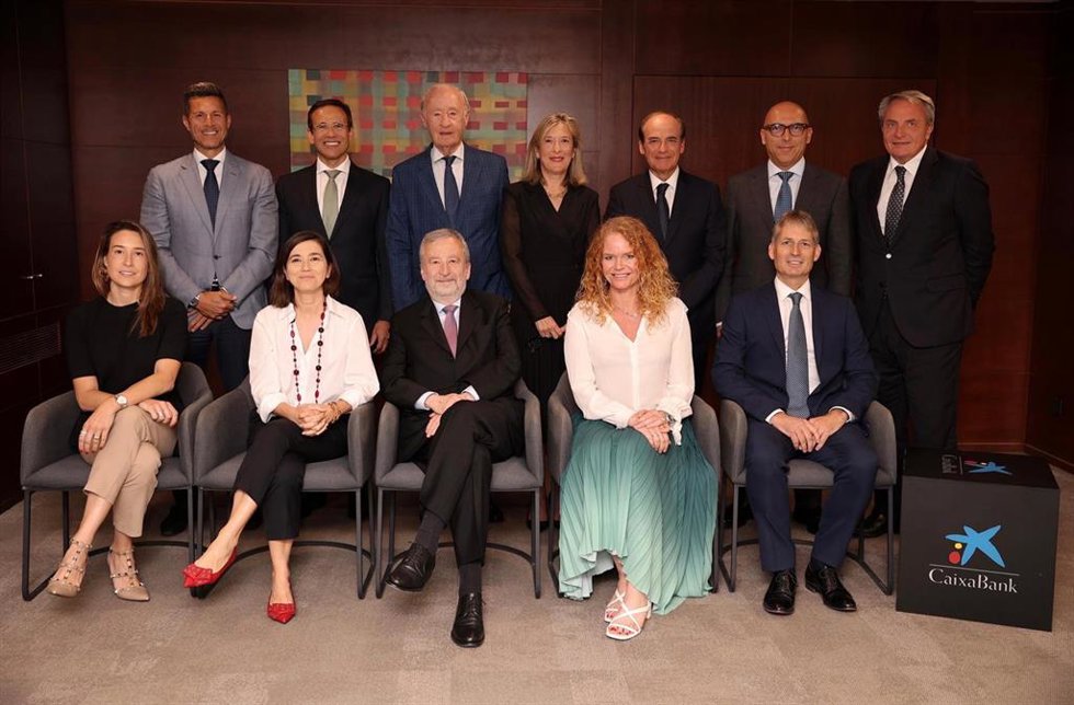 Tomás Muniesa se reúne con el Consejo Asesor Territorial de CaixaBank en Baleares.
