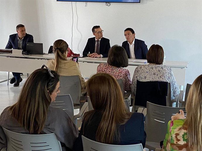 Daniel Sánchez en El Puerto presentando nuevas líneas de ayudas a comerciantes y empresarios.