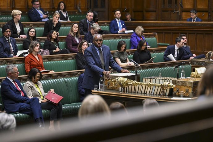 Archivo - HANDOUT - 20 de março de 2025, Reino Unido, Londres: o ministro britânico das Relações Exteriores, David Lammy, faz uma declaração ministerial na Câmara dos Comuns sobre o conflito em Gaza. Foto: -/House Of Commons viaPA Media/dpa - ATENÇÃO: som