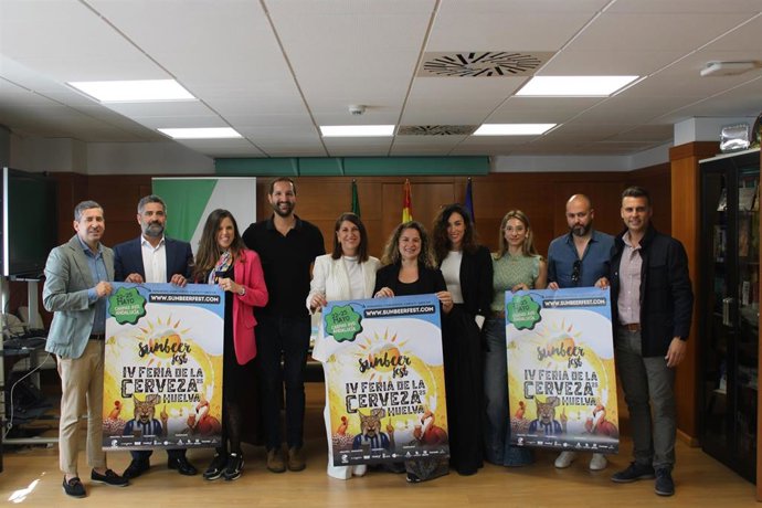 Presentación de la Feria de la Cerveza de Huelva en La Delegación de Turismo, Cultura y Deporte.