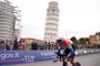 Ayuso recorta a Del Toro y Roglic recupera terreno en el Giro tras una 'crono acuática'
