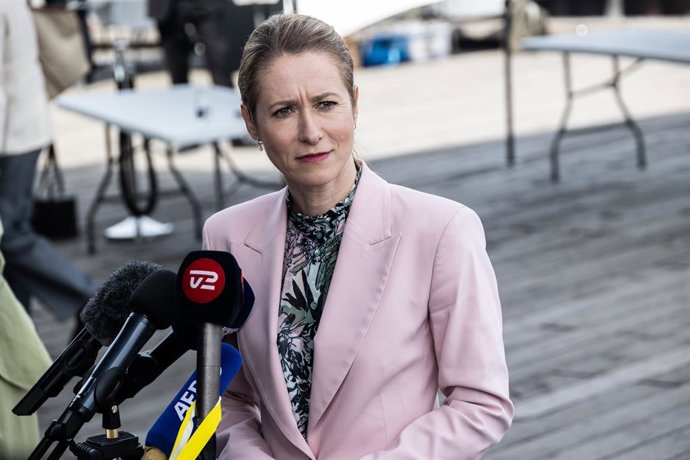 13 de maio de 2025, Copenhague, Dinamarca: A Alta Representante da União Europeia para Relações Exteriores e Política de Segurança, Kaja Kallas, durante um ponto de imprensa na Cúpula da Democracia de Copenhague 2025 no Royal Danish Playhouse (dinamarquês