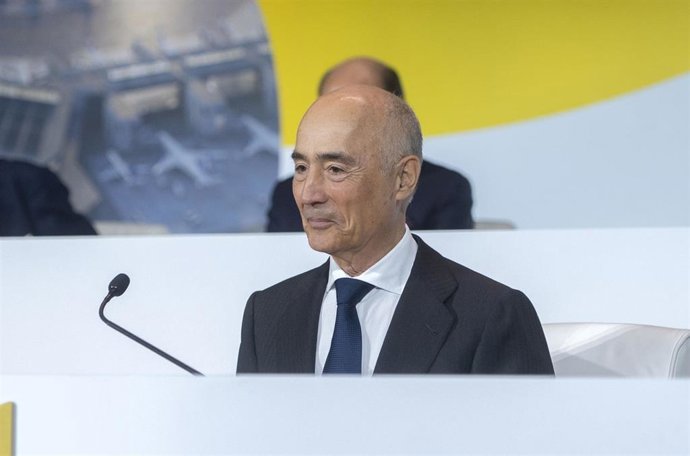 Archivo - El presidente de Ferrovial, Rafael del Pino, durante la Junta General Ordinaria de Accionistas de Ferrovial, en el auditorio ONCE, a 13 de abril de 2023, en Madrid (España). Durante la Junta, los accionistas han votado el traslado de la sede soc