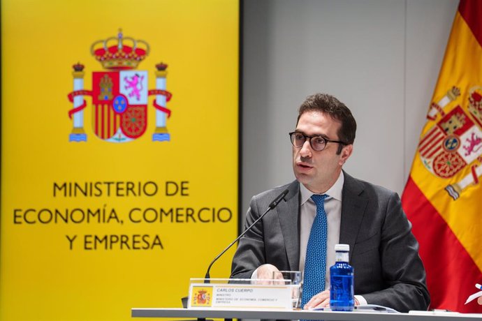 El ministro de Economía y Comercio, Carlos Cuerpo, durante una rueda de prensa posterior al Consejo Interterritorial de Internacionalización, en la sede del Ministerio, a 19 de mayo de 2025, en Madrid (España). Durante el consejo, se ha presentado el nuev